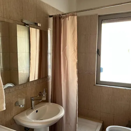City Center Apartment *