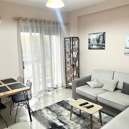 City Center Apartment *